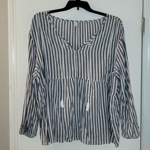 Old Navy Long Sleeve Tassle Split Neck Swing Blouse, XXL, Blue Stripes